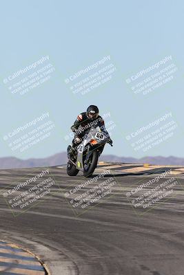 media/Dec-07-2025-CVMA (Sun) [[3e7d2de5dc]]/Race 7-Formula Lightweight Twins Shootout/